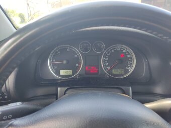 VW Passat - 4