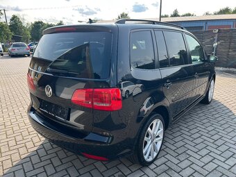 Volkswagen Touran 2.0TDI DSG 7-míst KAMERA TEMPOMAT - 4