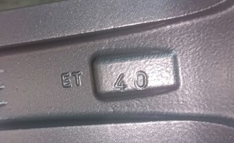 Letní sada alu kol R18 i s pneu - 4