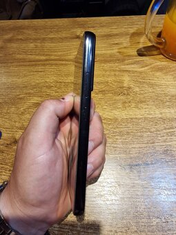 Samsung Galaxy s22 8/128 - 4