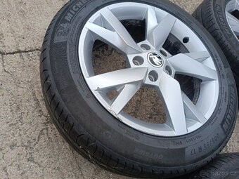 Škoda Octavia IV - alu 6,5x17 et46 + letní 205/55/17 - 4