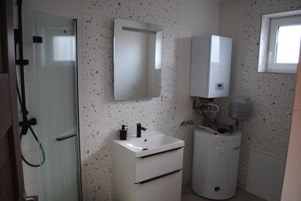 Pronájem novostavby domu 5+kk 160m2, Plzeň-Skvrňany - 4