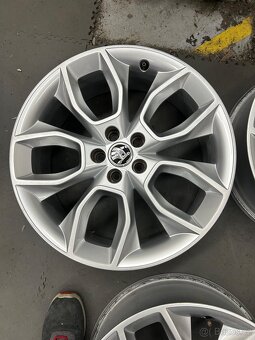 Origo sada r18 5x100 Škoda, model Crater - 4
