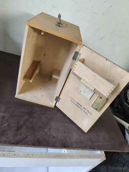Skříňka dřevěná - stolní - 4