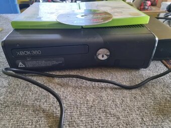 Xbox 360, 3x hra - 4