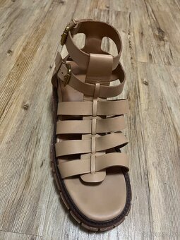 Letní páskové boty - 4