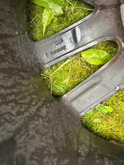 Genuine Volkswagen Golf MK6 Vancouver 5 Twin Spoke 18 - 4