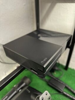 Xbox One 1TB + 2x ovladač + TV Samsung - 4