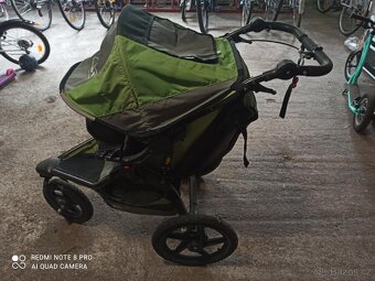 Kočárek Bob Revolution Pro - 4