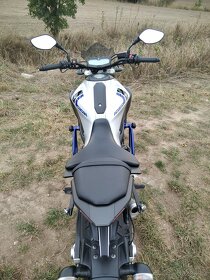 Yamaha MT07 - 4