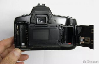MINOLTA DYNAX 300si s přídavným bleskem 9Xi+2000xi. - 4