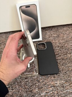Apple iPhone 15 Pro Max 512gb Natural. TOP stav, zaruka,obal - 4