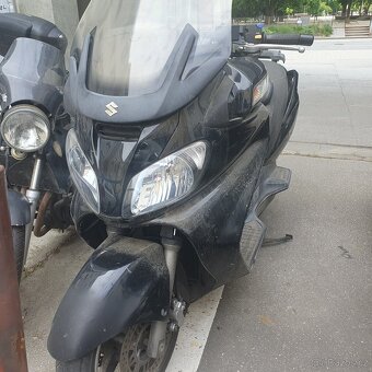 Suzuki Burgman 650i executive - 4