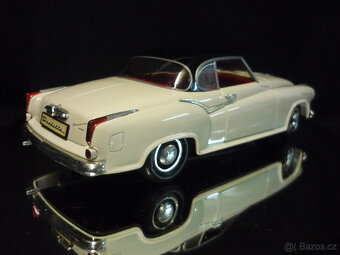Borgward Isabella Coupe Revell 1/18 - 4