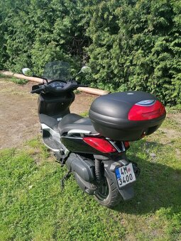 Yamaha x max 125 - 4