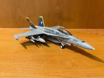 F-18 Hornet - model letadla 1:72 - 4