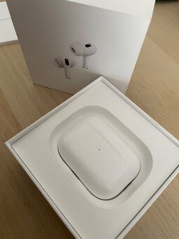 Apple AirPods Pro (2nd generation) - 4