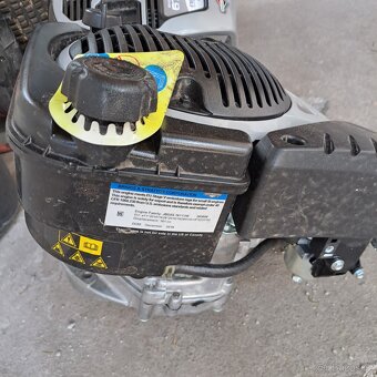 Motor briggs & stratton nový sekačka traktůrek - 4