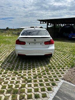 BMW F30 - 4