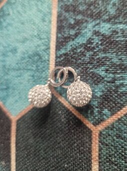 Nové dámské stříbrné náušnice kuličky třpytivé s kamínky - 4