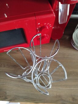 Stojan na kapsle - 4