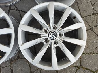 17"alu sada Dijon 5x112 origo Golf 7 GTD GTI Octavia 3 RS - 4