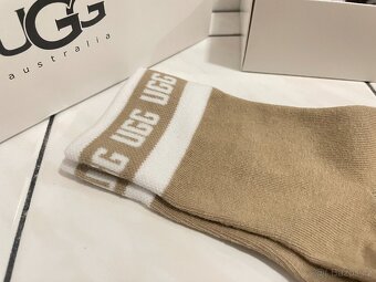 UGG ponožky v darčekovom balení - 4