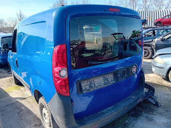 Fiat Doblo 1.3 JTD ( 263A2000 ) 66kW r.2013 modrá na náhradn - 4