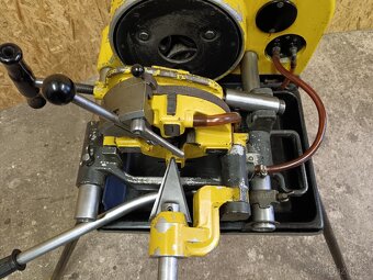 Závitořez REMS TORNADO, stacionární závitořez - 4