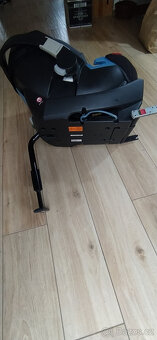 Prodám autosedačku Cybex Aton 2 se základnou - 4