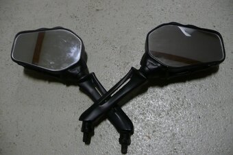 zpětná zrcátka - 4