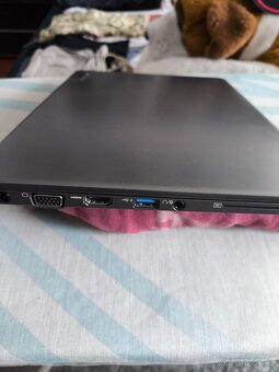 TOSHIBA '13' celokovový notebook jako nový - 4