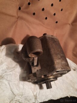 Prodám elektromotor 5.5kw,naftové čerpadlo,závaží - 4