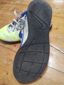 Sálovky Nike, vel 38,5 - 4