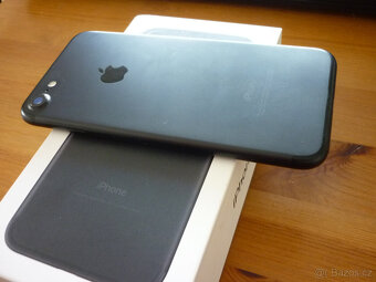 Apple iPhone 7 128GB Black - 4