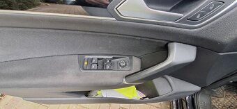 VW Touran 2.0TDI 150PS DSG Highline r.v. 2016 - 4