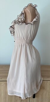 Dámské růžové volánkové šaty H&M vel.S/M - 4
