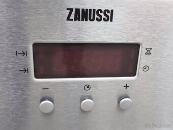 DOVOZ MOŽNÝ set horkovzdušná trouba a varná deska Zanussi. - 4