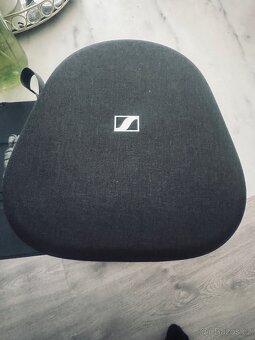 Sennheiser MOMENTUM 4 Wireless AEBT black - 4