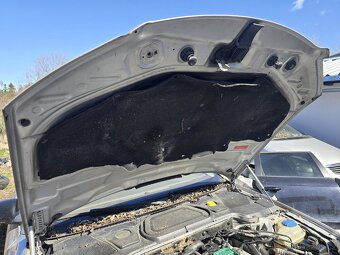 Kapota Audi A8 D3 malá maska před facelift - 4