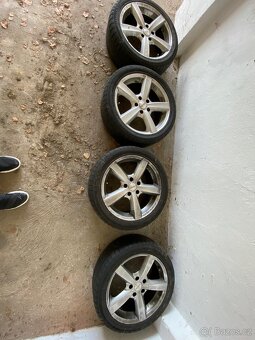 Alu kola Dezent RE 17” 5×112 – VW / Škoda – 225/45 ZR17 - 4