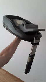 Autosedačka MaxiCosi CabrioFix + Pearl + základna FamilyFix - 4