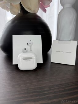 AirPods 4 - 4