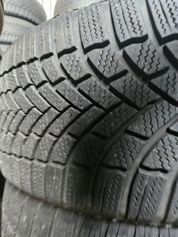 225/45R18 95V XL Bridgestone  Blizzak LM005 - 4