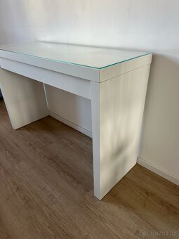 IKEA Malm bílý psací stůl / toaletní stolek - 4