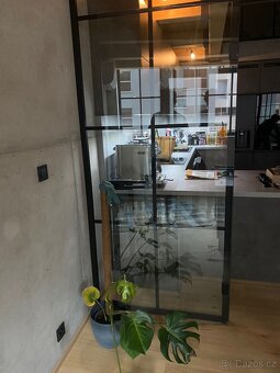 Skleněná dělící stěna - nová na  Praha 9 - 4