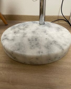 Velká stojací  lampa + 4 ks židle - 4