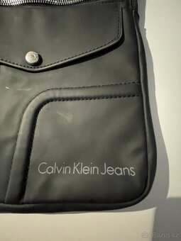 Calvin Klein pánská kabela černá (crossbody) - 4
