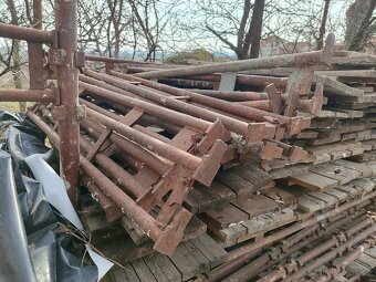 Prodám Haki lešení 8000,- Kč - 4