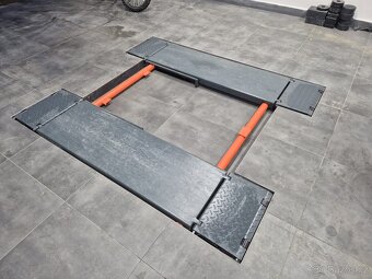 NŮŽKOVÝ ZVEDÁK CARLIFT CR3000+ - 4